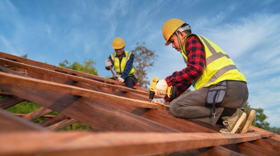 Professional gutter cleaning in Ellisville, MS